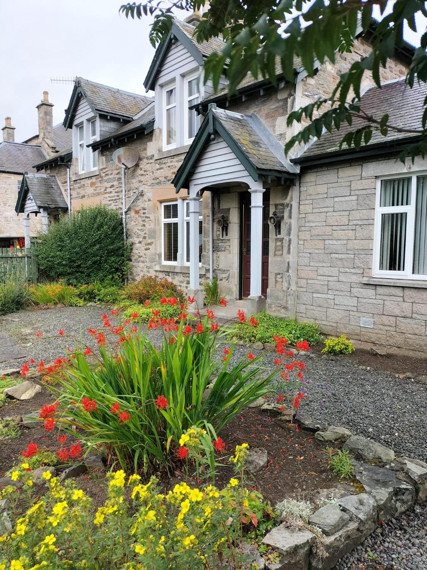 Esk Cottage 피틀로크리 외부 사진